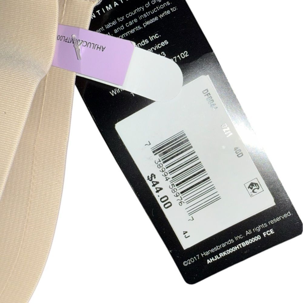 NWTs Bali Classic Support Bra Beige size 40D Cool Comfort Back Smoothing - Picture 4 of 8